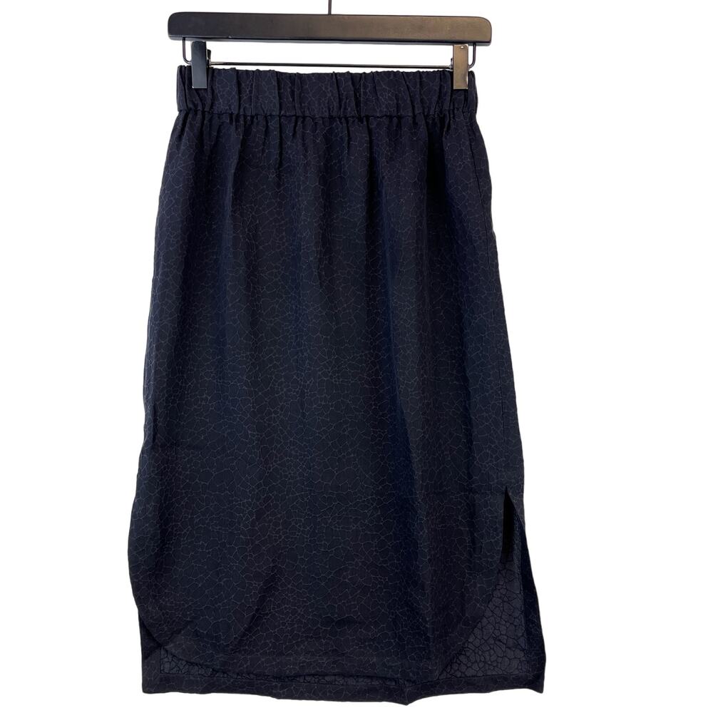 NWT Brochu Walker Size S 100% Silk Knee Length Skirt Elastic Waist Black